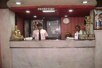 Hotel Heera International Calcutta Buitenkant foto