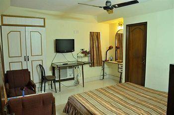 Hotel Heera International Calcutta Buitenkant foto